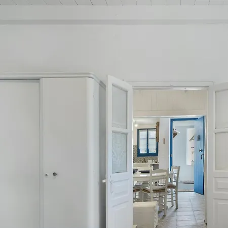 Anastasia The Traditional House Ioulis